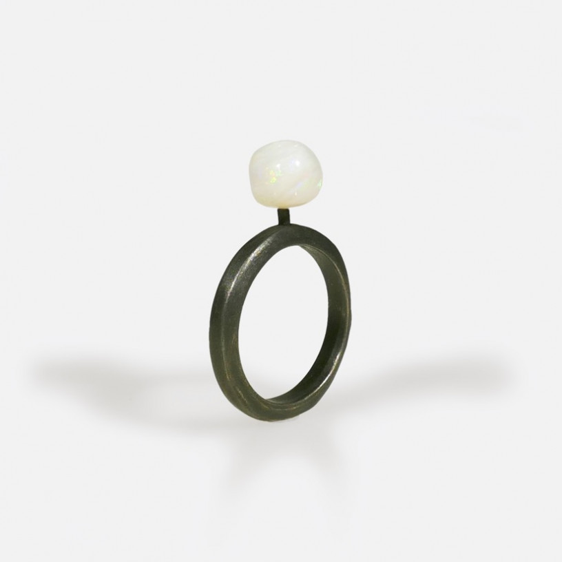 Silver 925‰ ring with opal