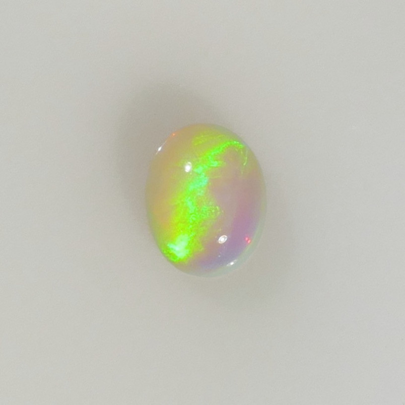 light opal L020137